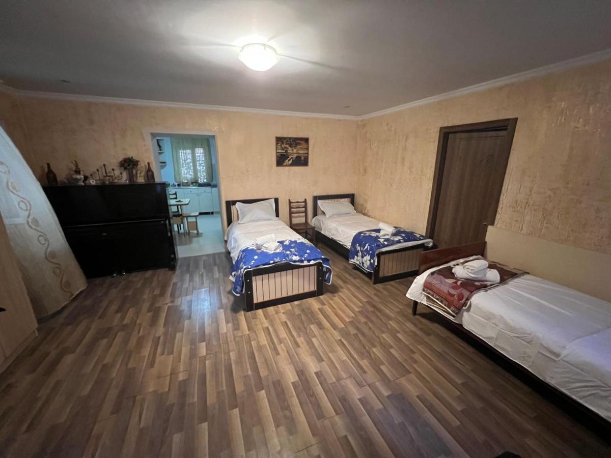Cozy Apartment In The Centre Of קוטאיסי מראה חיצוני תמונה