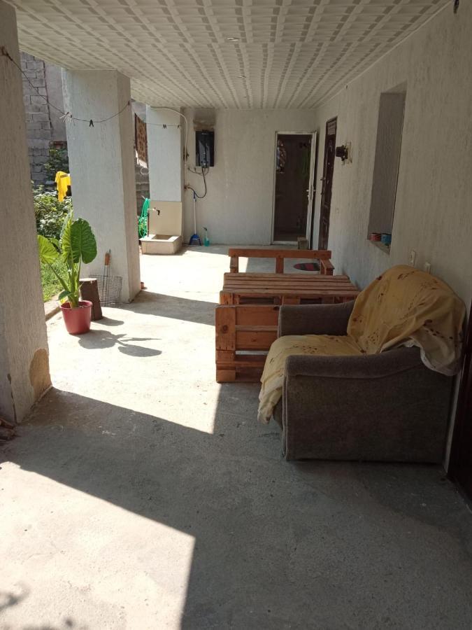 Cozy Apartment In The Centre Of קוטאיסי מראה חיצוני תמונה