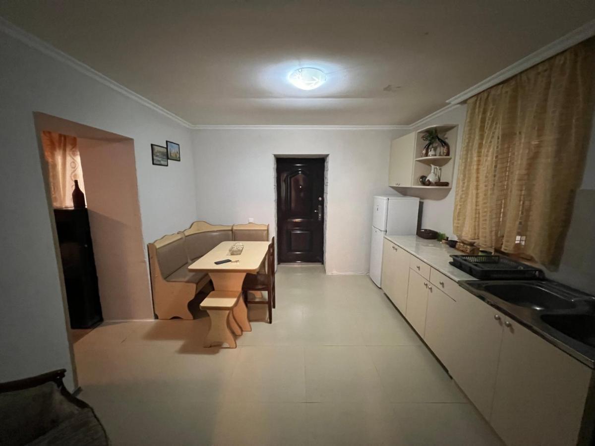 Cozy Apartment In The Centre Of קוטאיסי מראה חיצוני תמונה