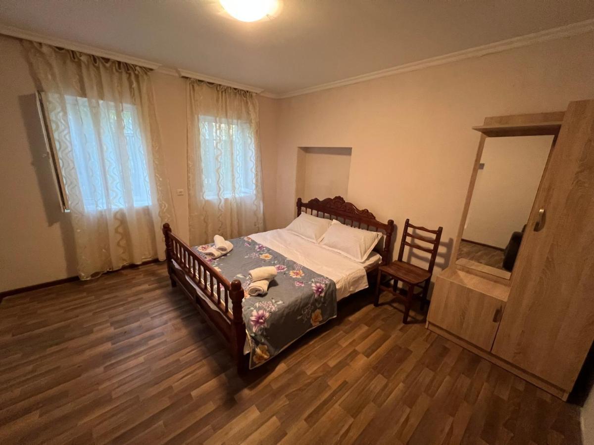 Cozy Apartment In The Centre Of קוטאיסי מראה חיצוני תמונה